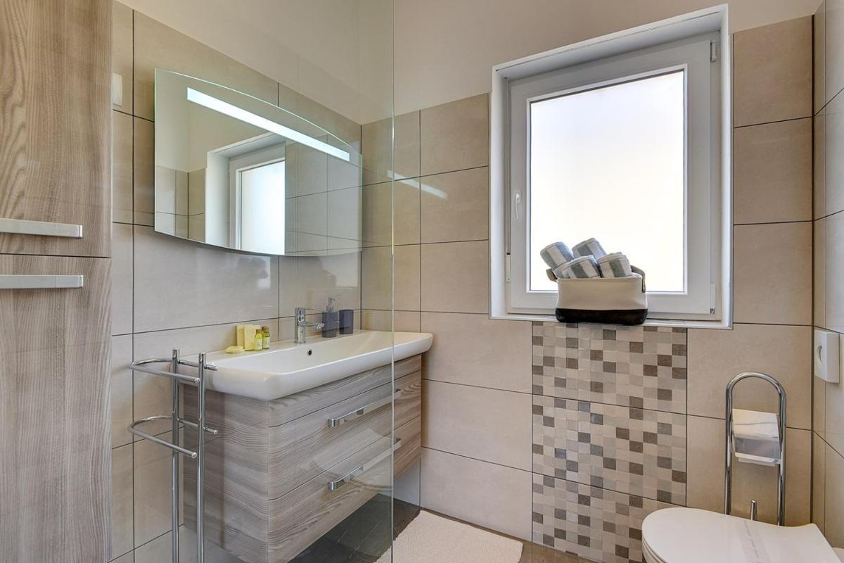 Villa Sunny Home Vodnjan Esterno foto