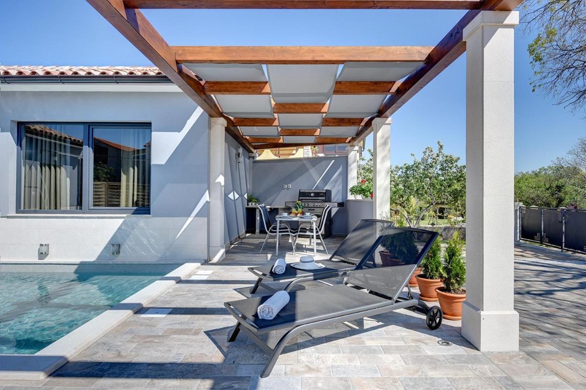 Villa Sunny Home Vodnjan Esterno foto
