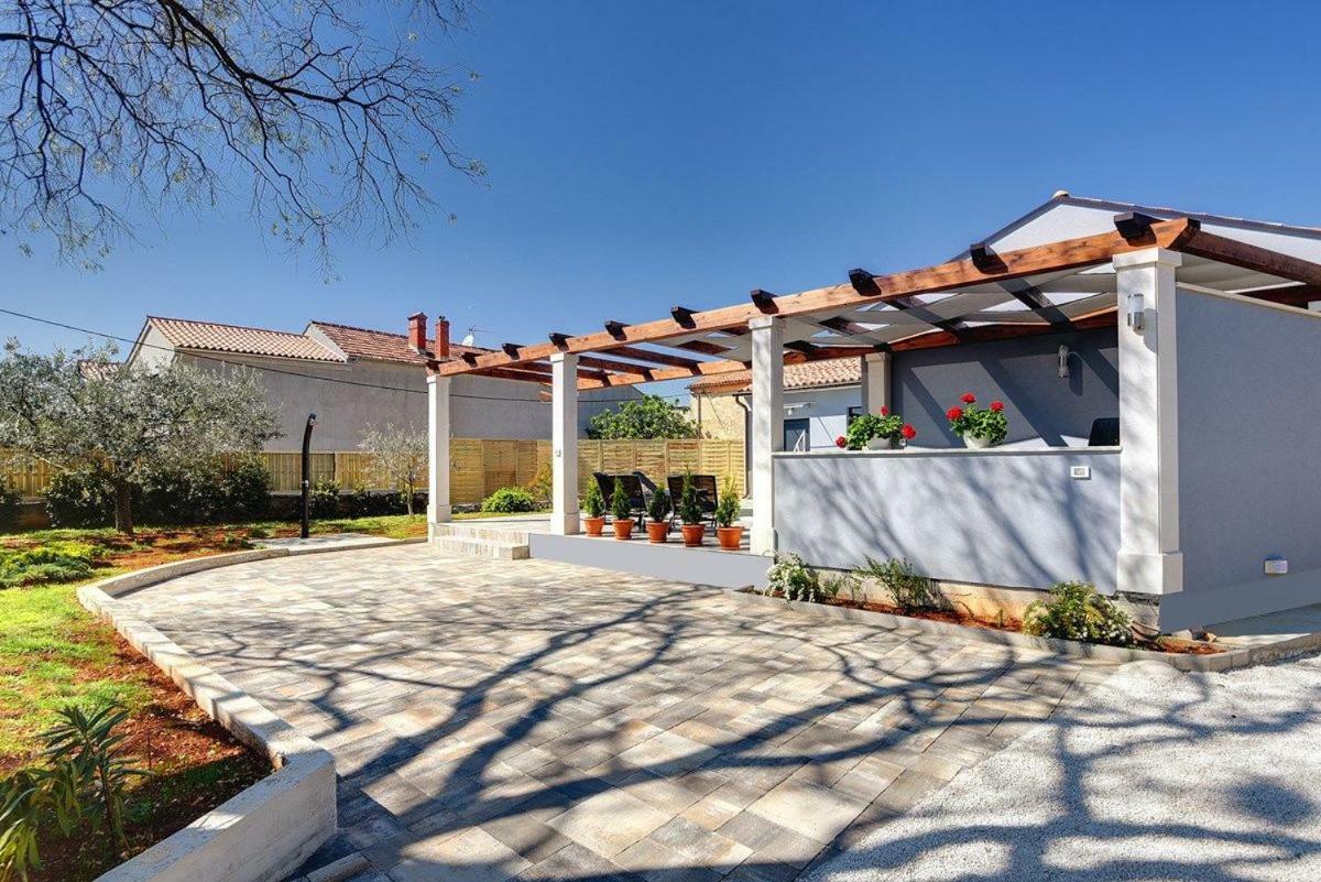 Villa Sunny Home Vodnjan Esterno foto