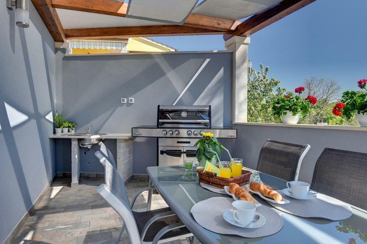 Villa Sunny Home Vodnjan Esterno foto